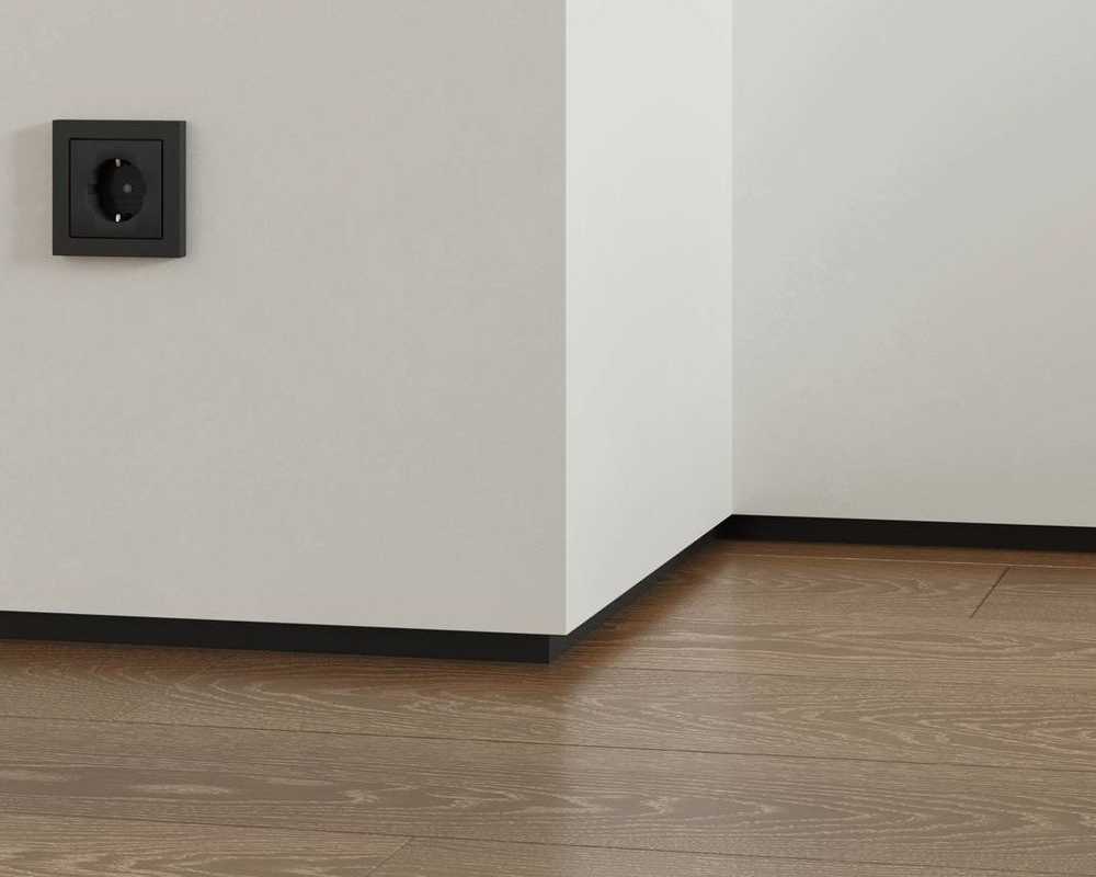 Теневой плинтус Лука Плт 44.2500.215