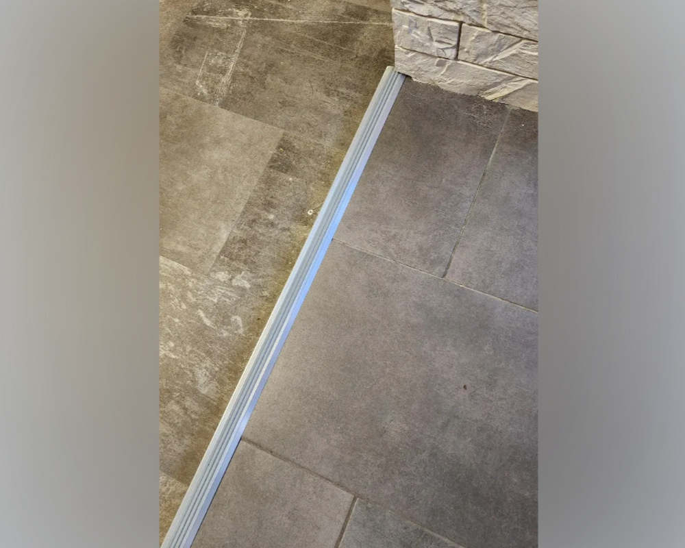 Порог одноуровневый ПС 08.1800.15 Черный